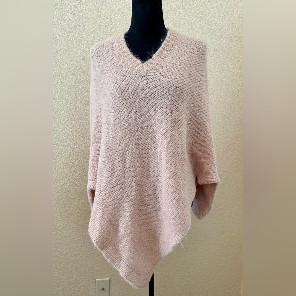 Jarbo Light Pink Alpaca & Merino Wool Asymmetrical Poncho Sweater Size 0 (XS-S)